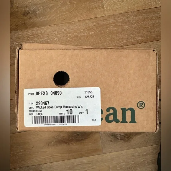 NWT LL Bean Women’s Wicked Good Moccasins in Brown, size 9 - Picture 2 of 6